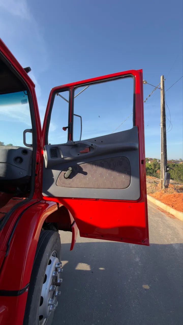  CAMINHÃO MERCEDES-BENZ 1318 BAÚ 2008 - Foto 11