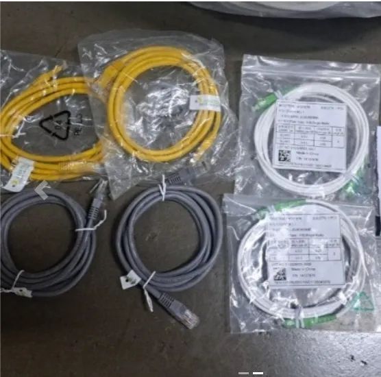 Lote com Cabos de Rede / telefonia / fibra