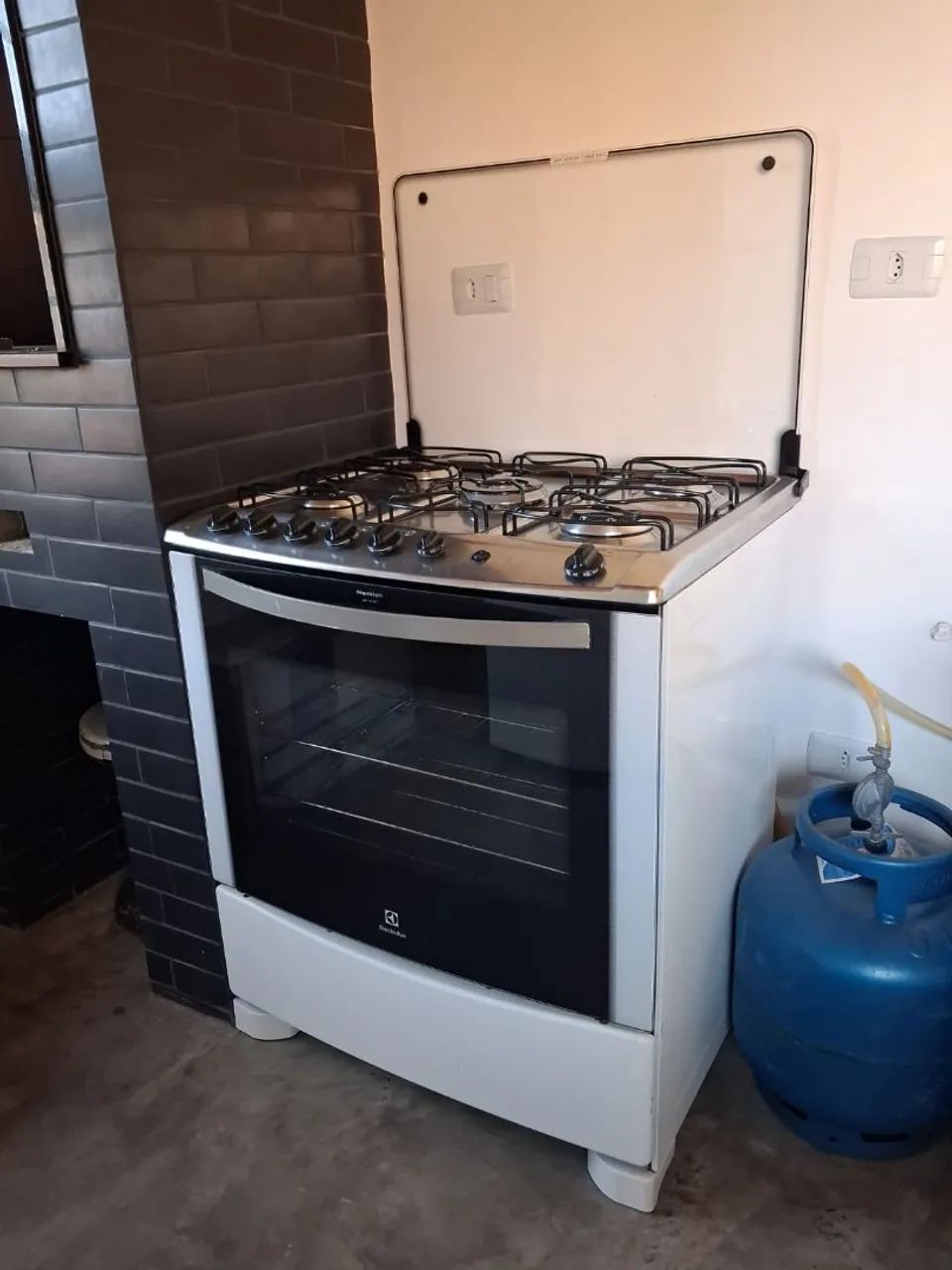 Vendo fogão Electrolux 5 bocas - Foto 3