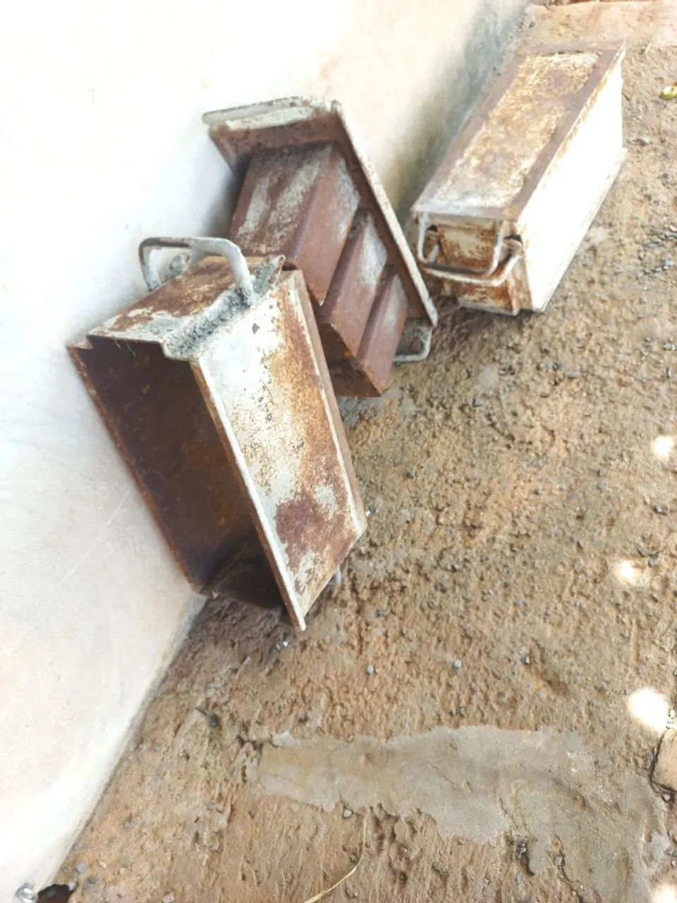 Vende se formas de bloco64276664738562123