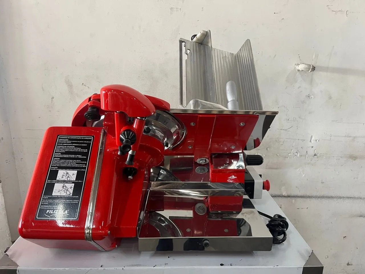 Cortador de frios automático
