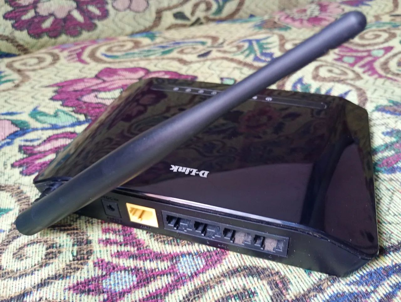 Roteador Wireless N 150Mbps D-Link DIR-610 B1 - Foto 4