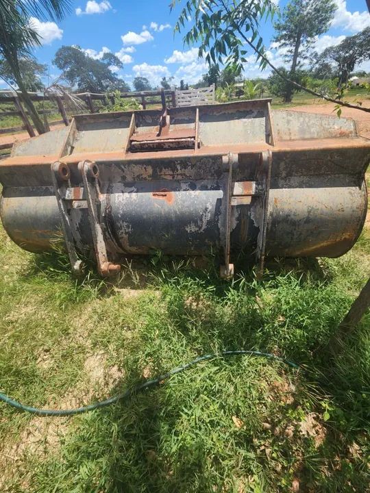 Concha pá carregadeira W20 E