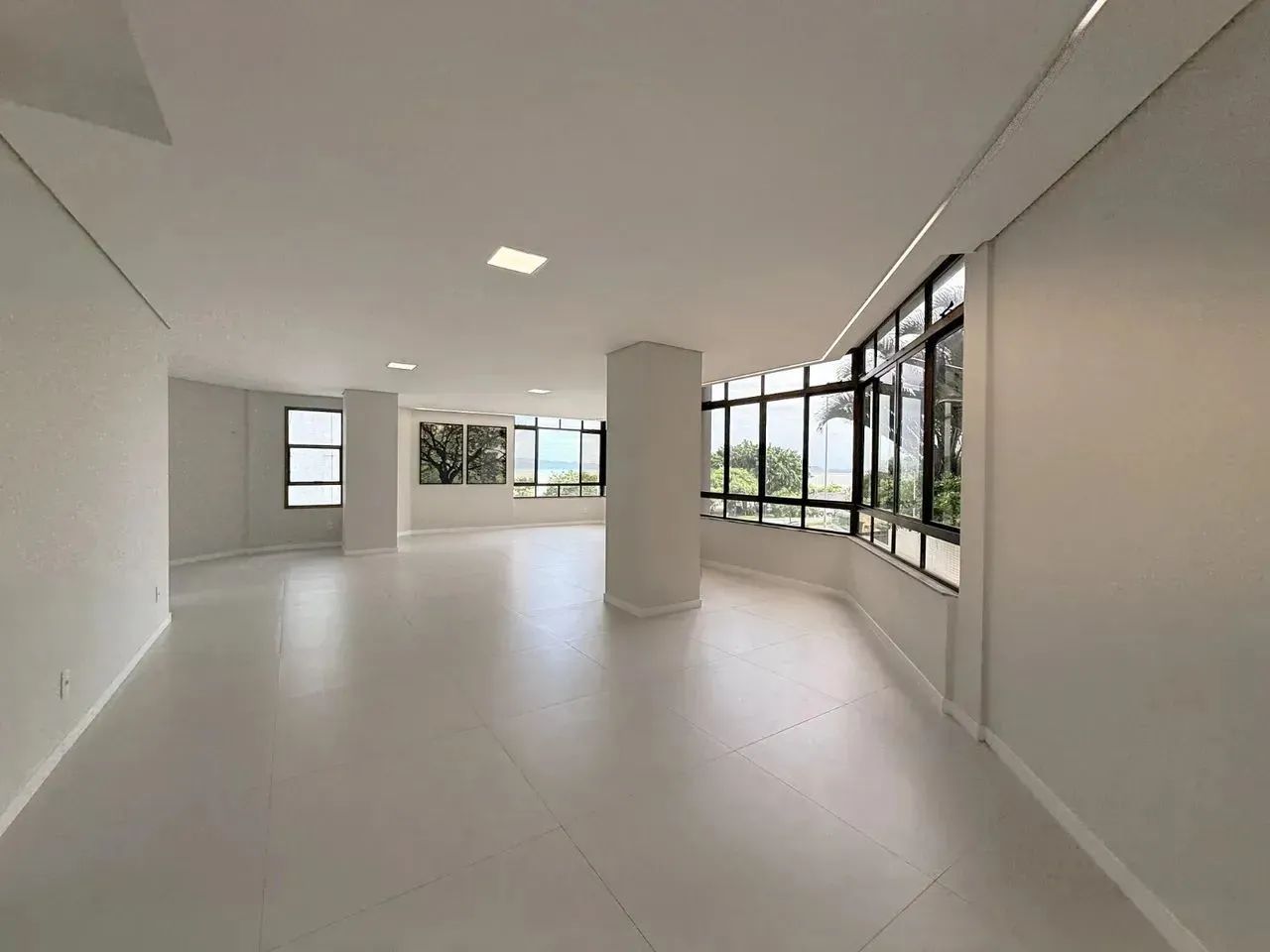 Imóvel para venda com 206 metros quadrados com 3 quartos em Agronômica - Florianópolis - S - Foto 3