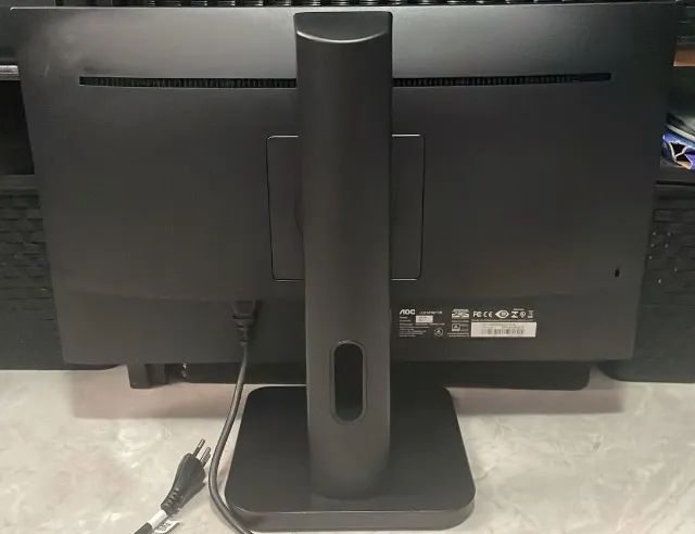 Monitor AOC 22" com ajuste de altura - Foto 4