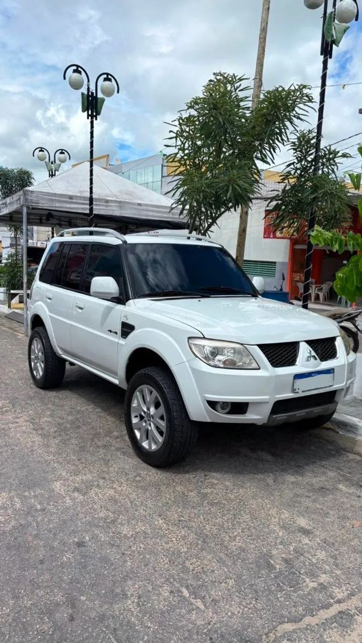 Mitsubishi Pajero 2014