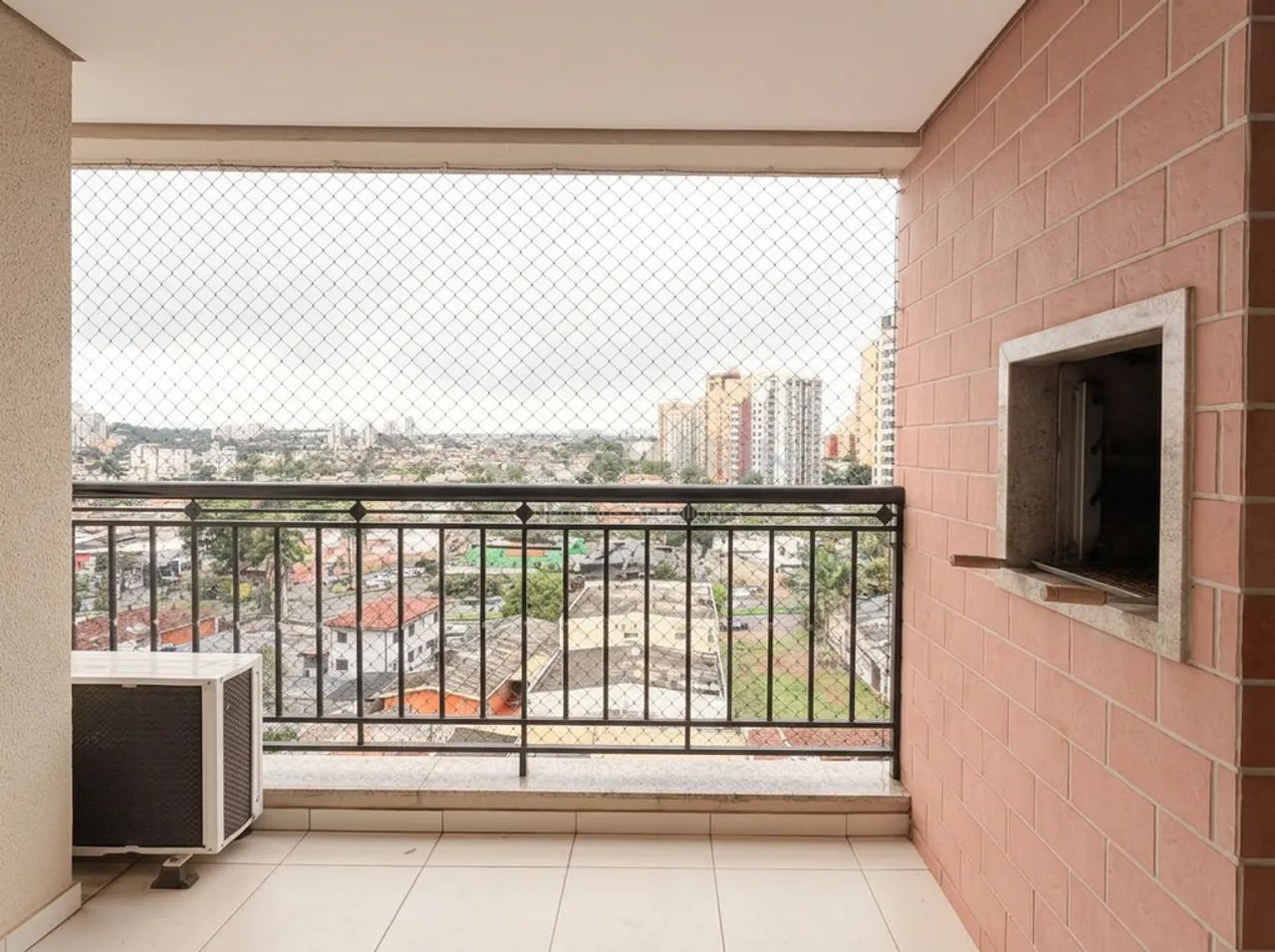 Apartamento para locação no Edifício Ritz Residence, em Londrina