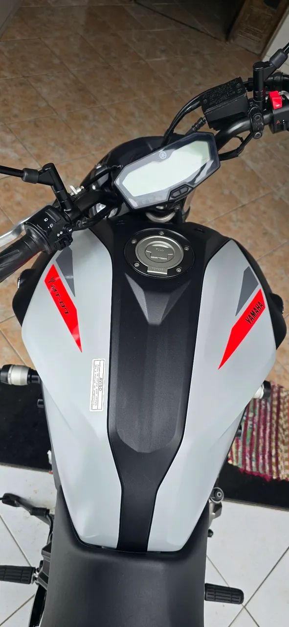 YAMAHA MT-07