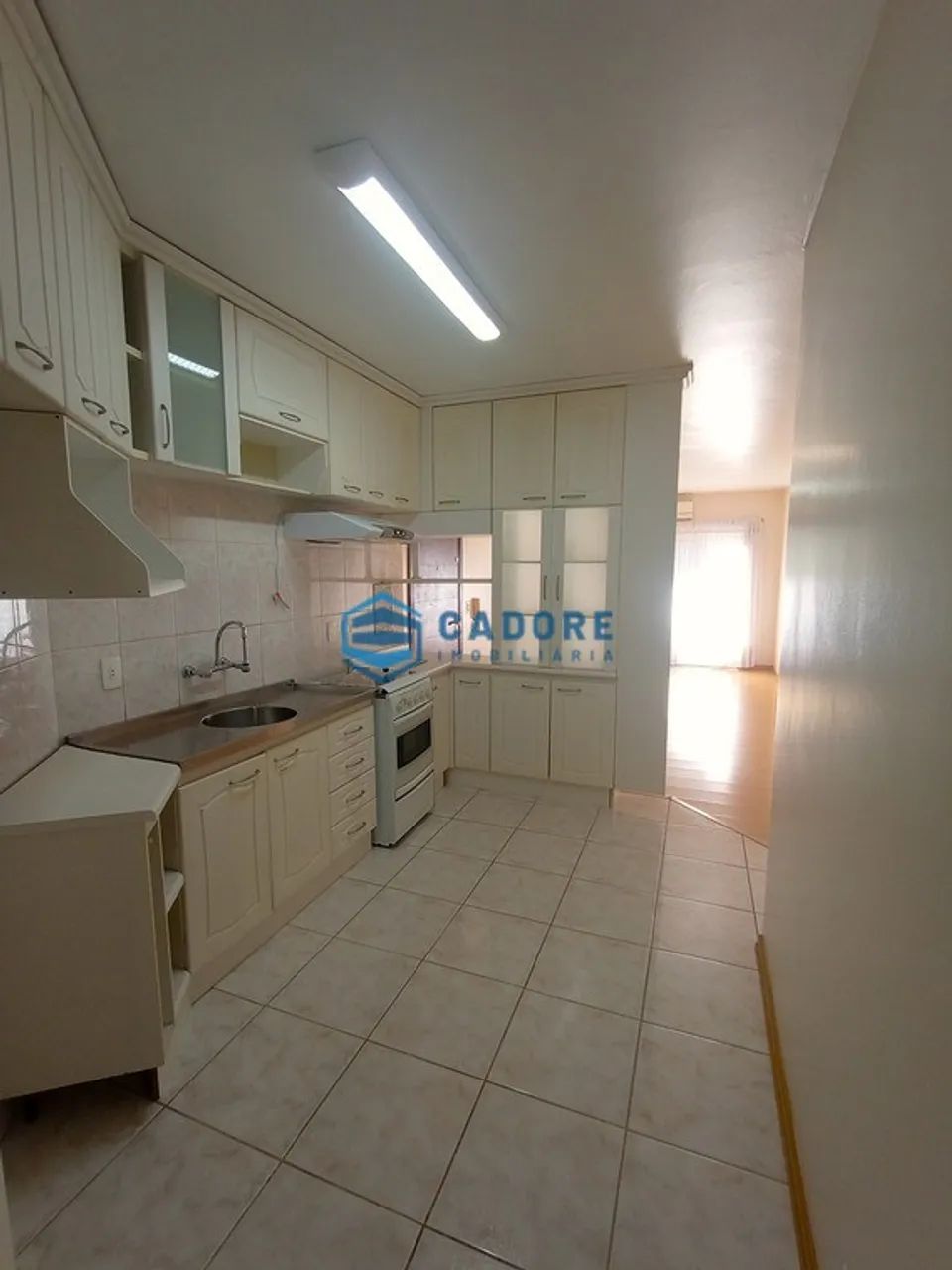 APARTAMENTO COM DOIS DORMITÓRIOS NO PIO X - Foto 3