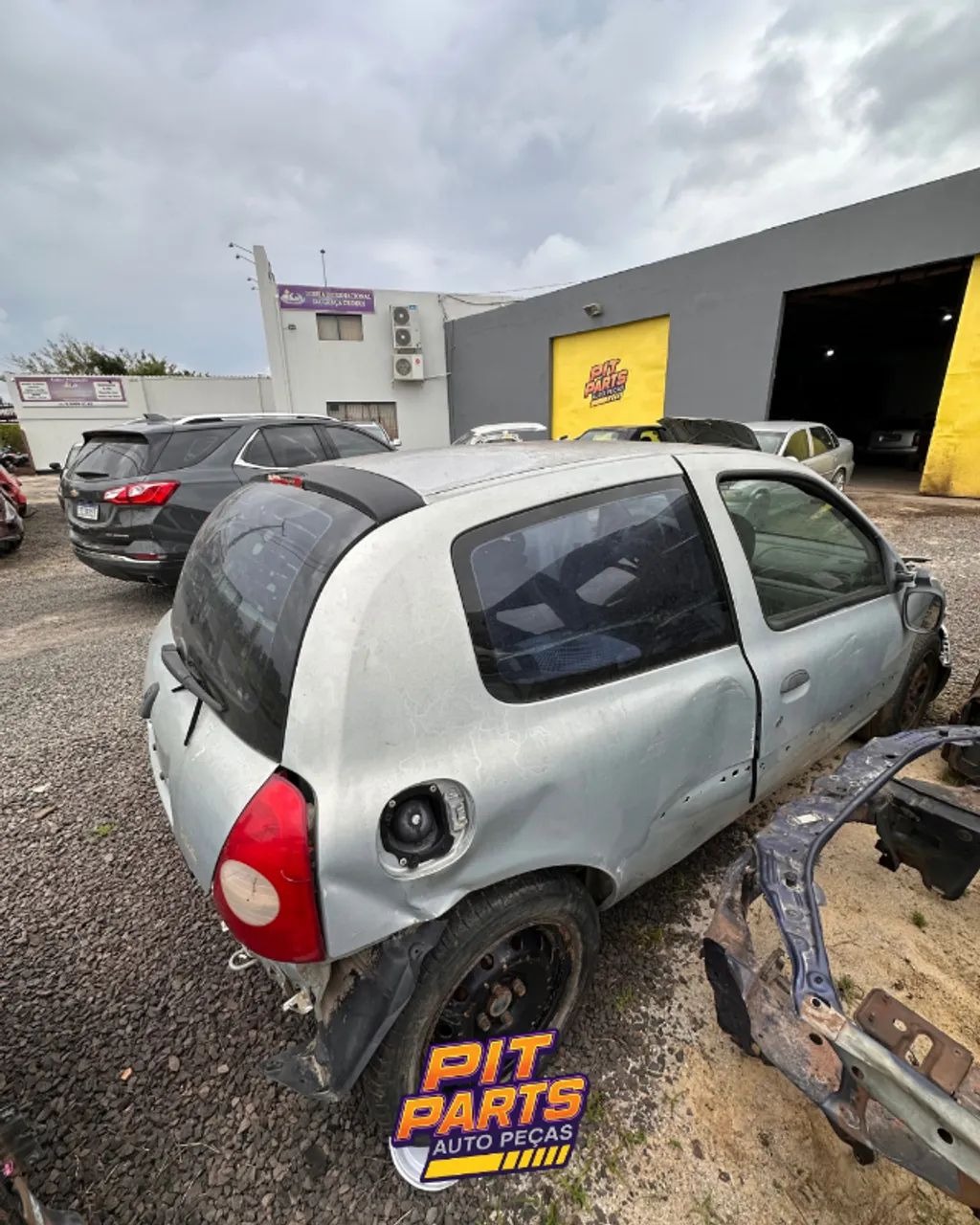 SUCATA RENAULT CLIO 2004 1.0  - Foto 3