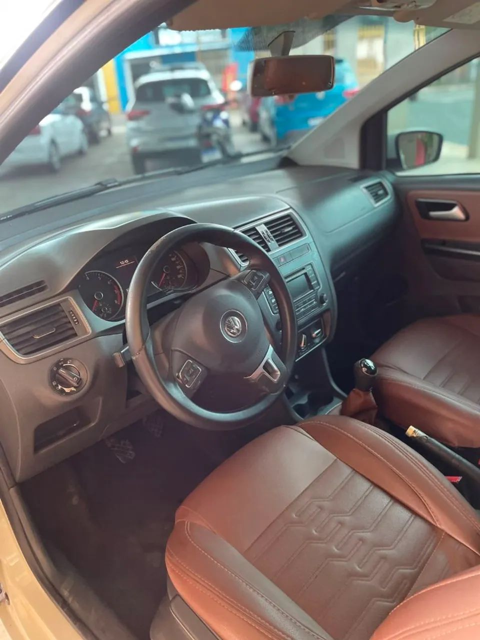 Volkswagen Fox Comfortline 1.0 Flex 8V 5P 2015 - Foto 4