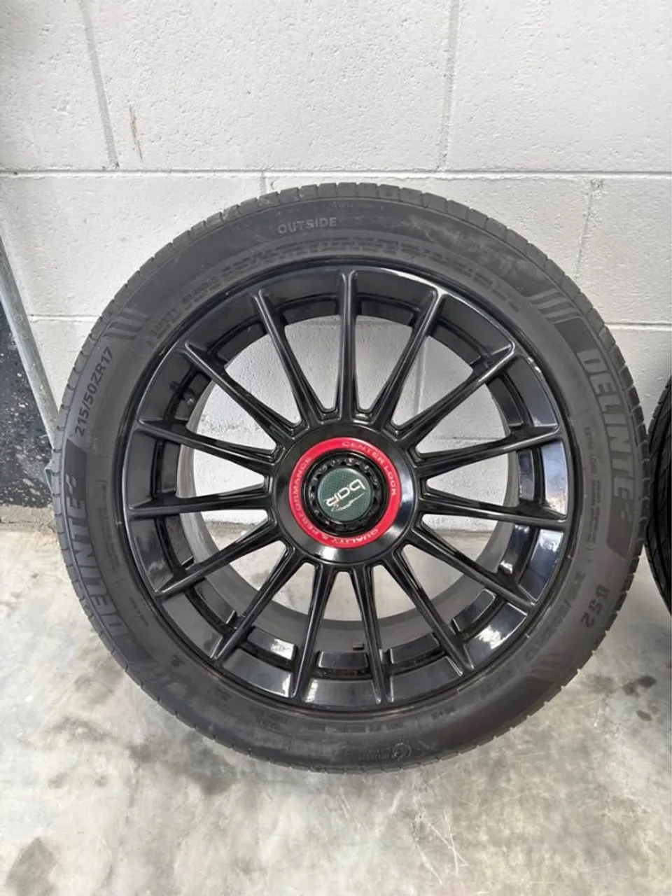 Roda aro 17 Vaska Vk estilo momo grafite com diamantado 5x100 jogo Roda aro 17 Vaska Vk estilo momo grafite com diamantado 5x100 jogo