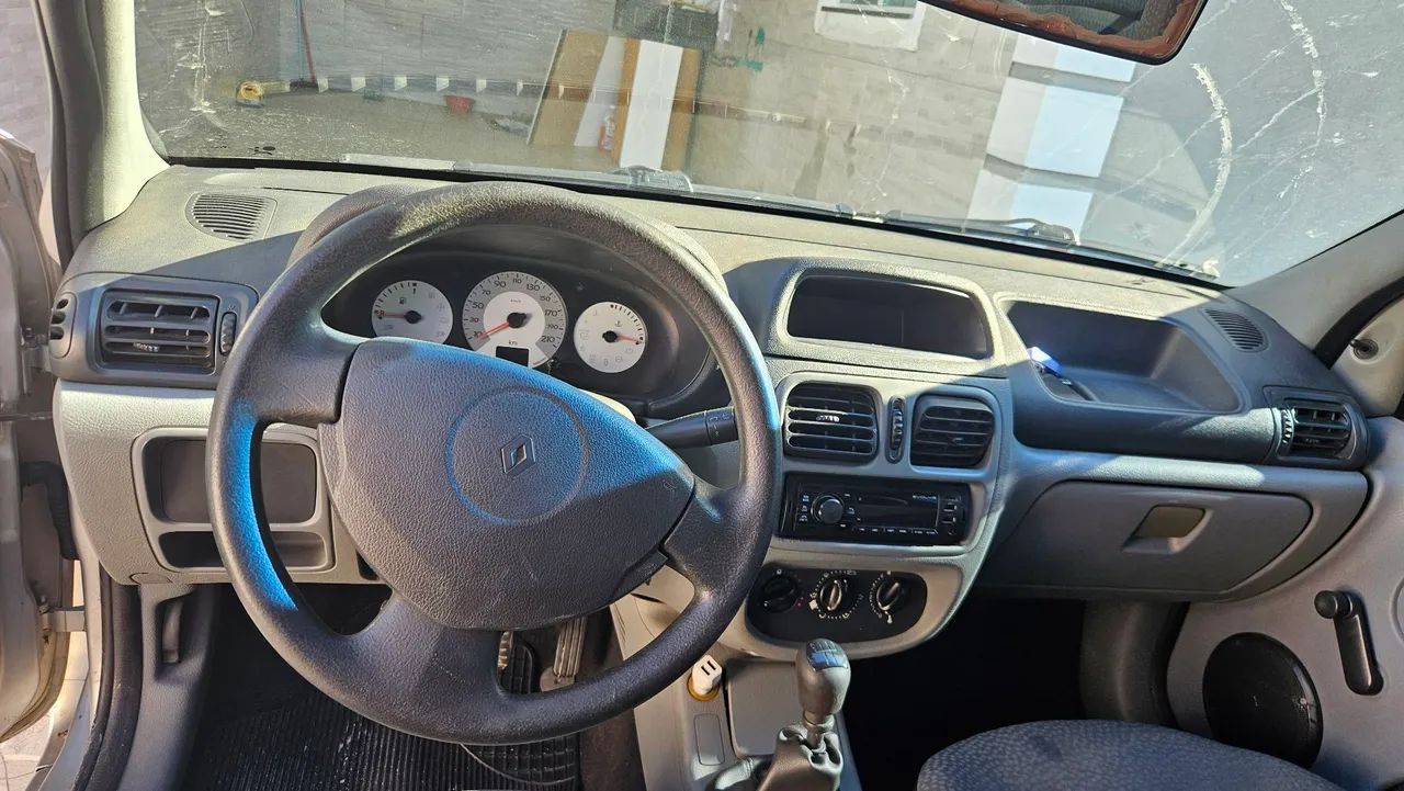 Renault Clio Hi-flex 1.0 16V 3P 2011 - Foto 5