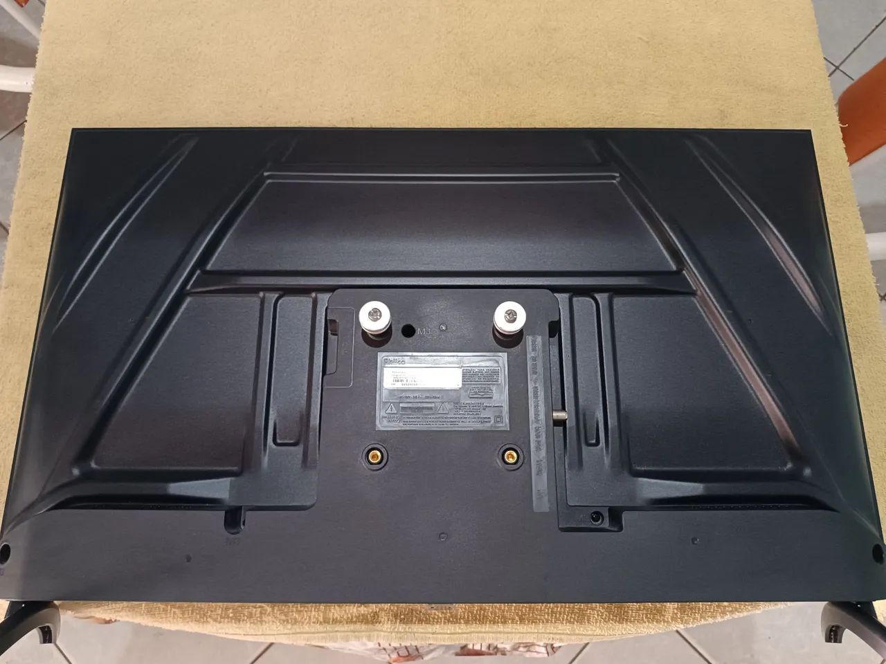 TV PHILCO ROKU 32 SMART  - Foto 3