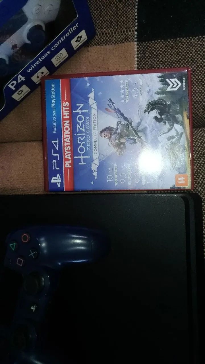 Ps4 Slim 500GB e dois controles  - Foto 3