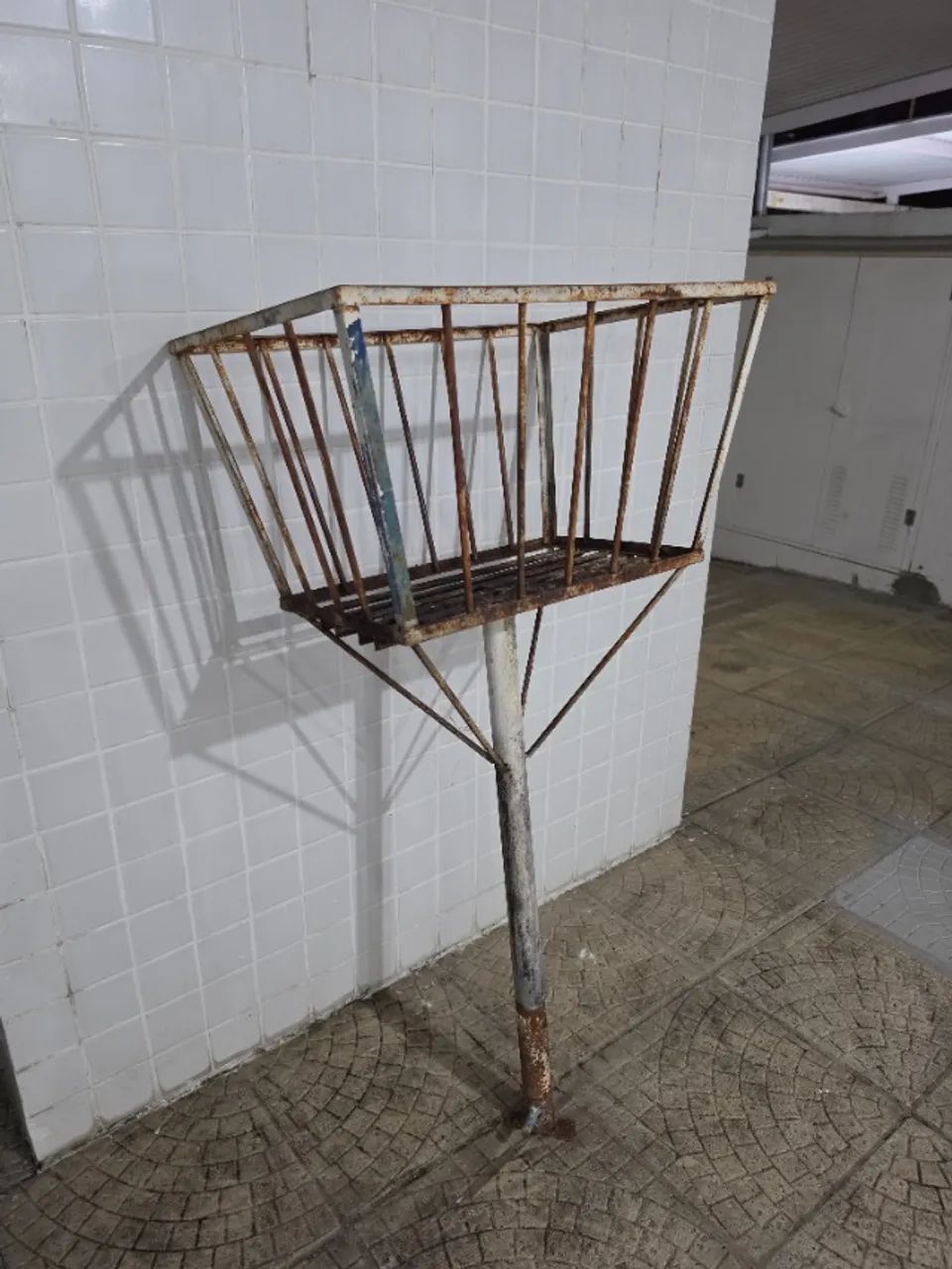 Lixeira de Rua/Calçada de Ferro - Foto 3