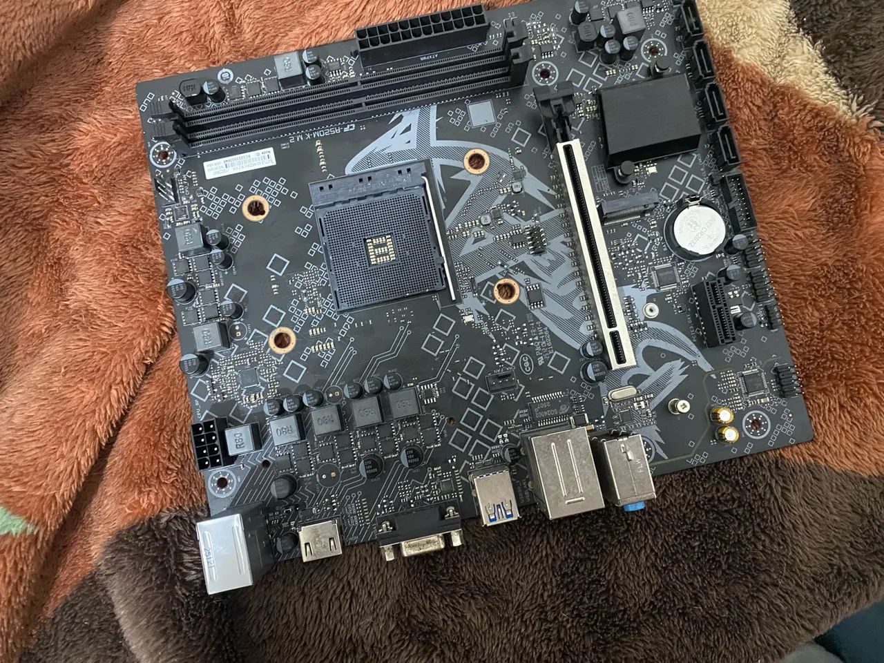 Placa mãe a520m com defeito  - Foto 2