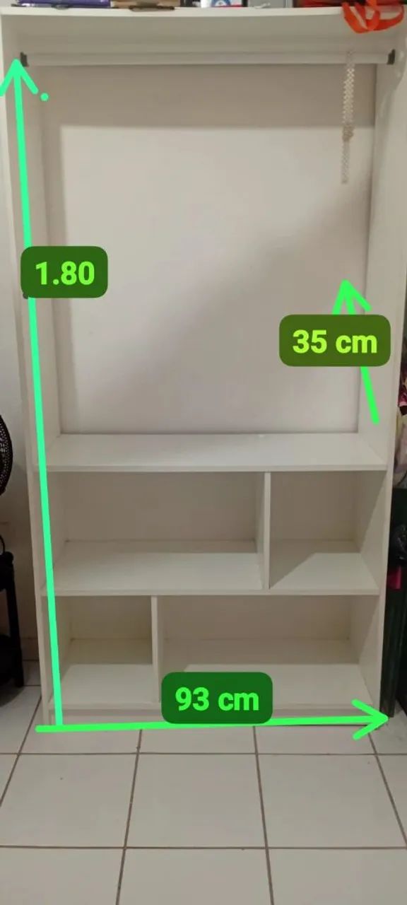 Vendo arara com colmeia