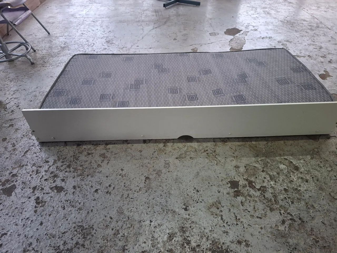 Cama solteiro com colchão  - Foto 2
