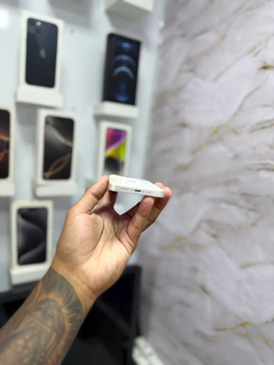 IPHONE 13 MINI 128GB<br>R$ 1.799,00 BRANCO - Foto 3