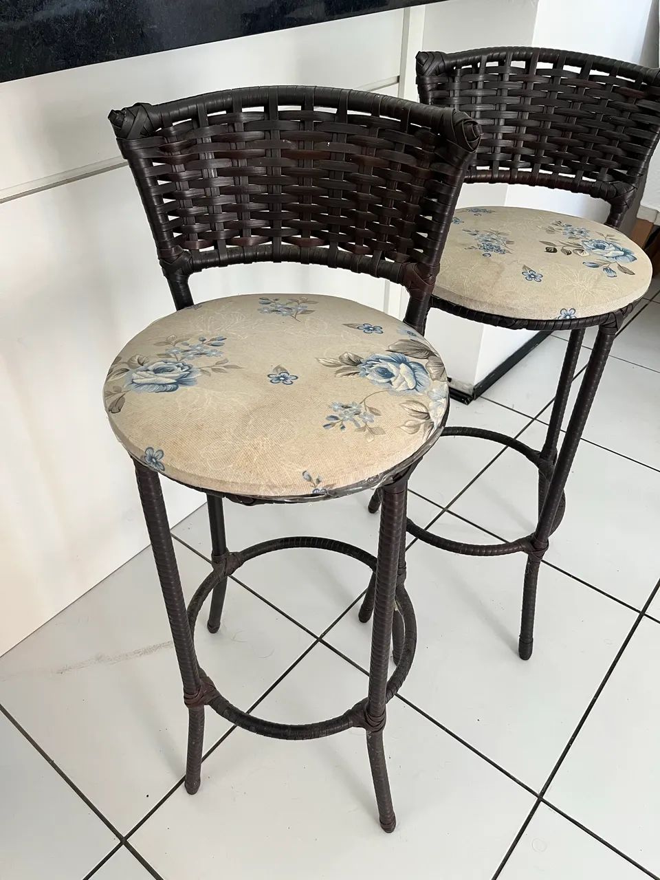 Cadeira de bancada banquetas altas - Foto 2