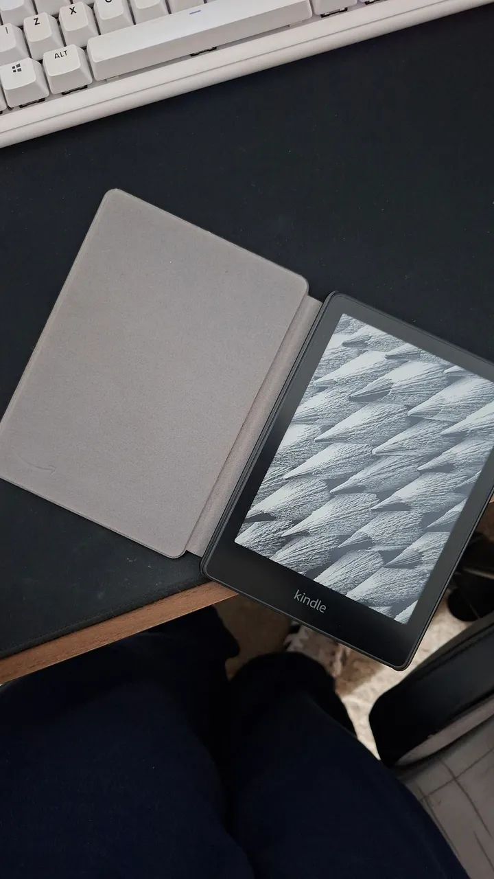 Kindle Paperwhite 11ª Geração (6,8") + Capa Original Amazon - Excelente Estado - Foto 3