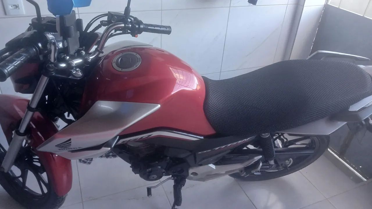 Titan 160 