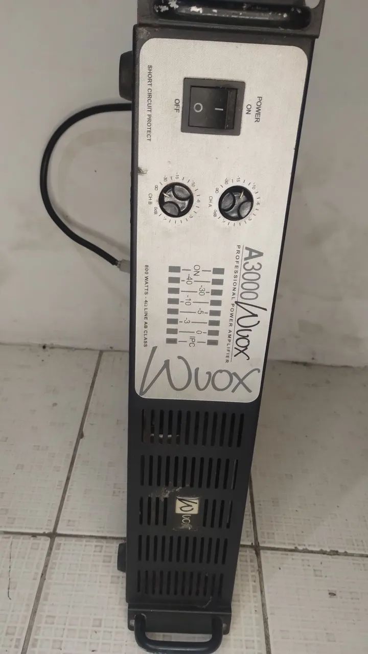 amplificador A 3000 wvox 