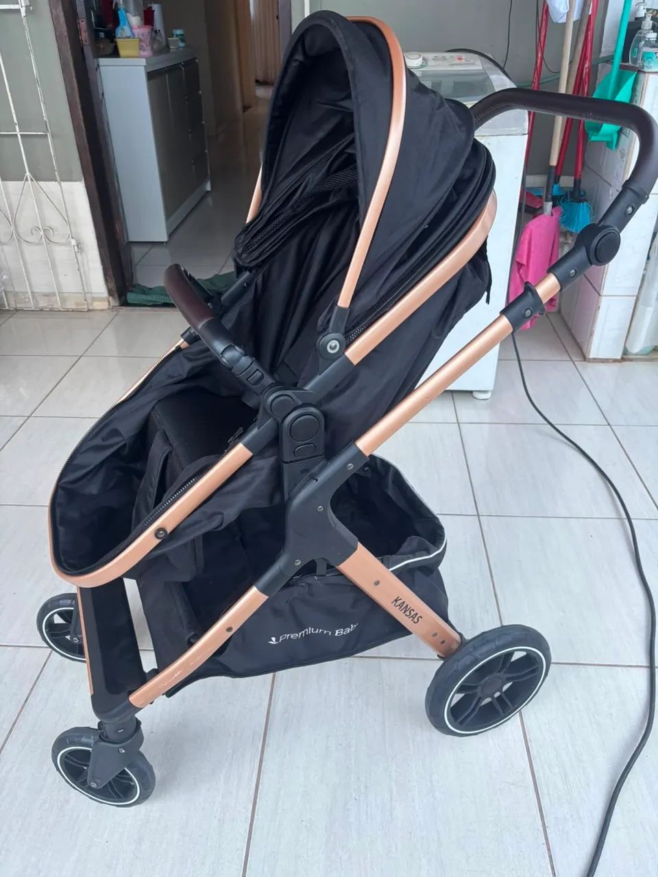 CARRINHO E BEBÊ CONFORTO PREMIUM