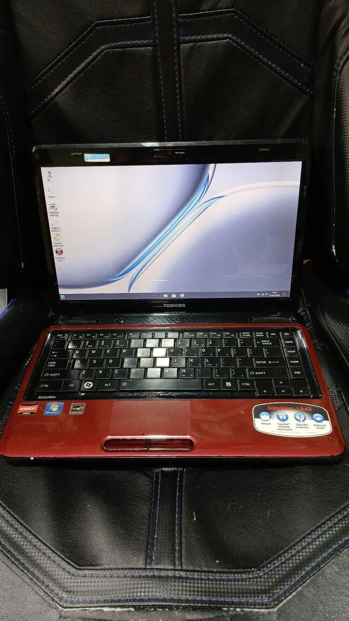 Notebook TOSHIBA AMD 4GB 240SSD - Foto 2