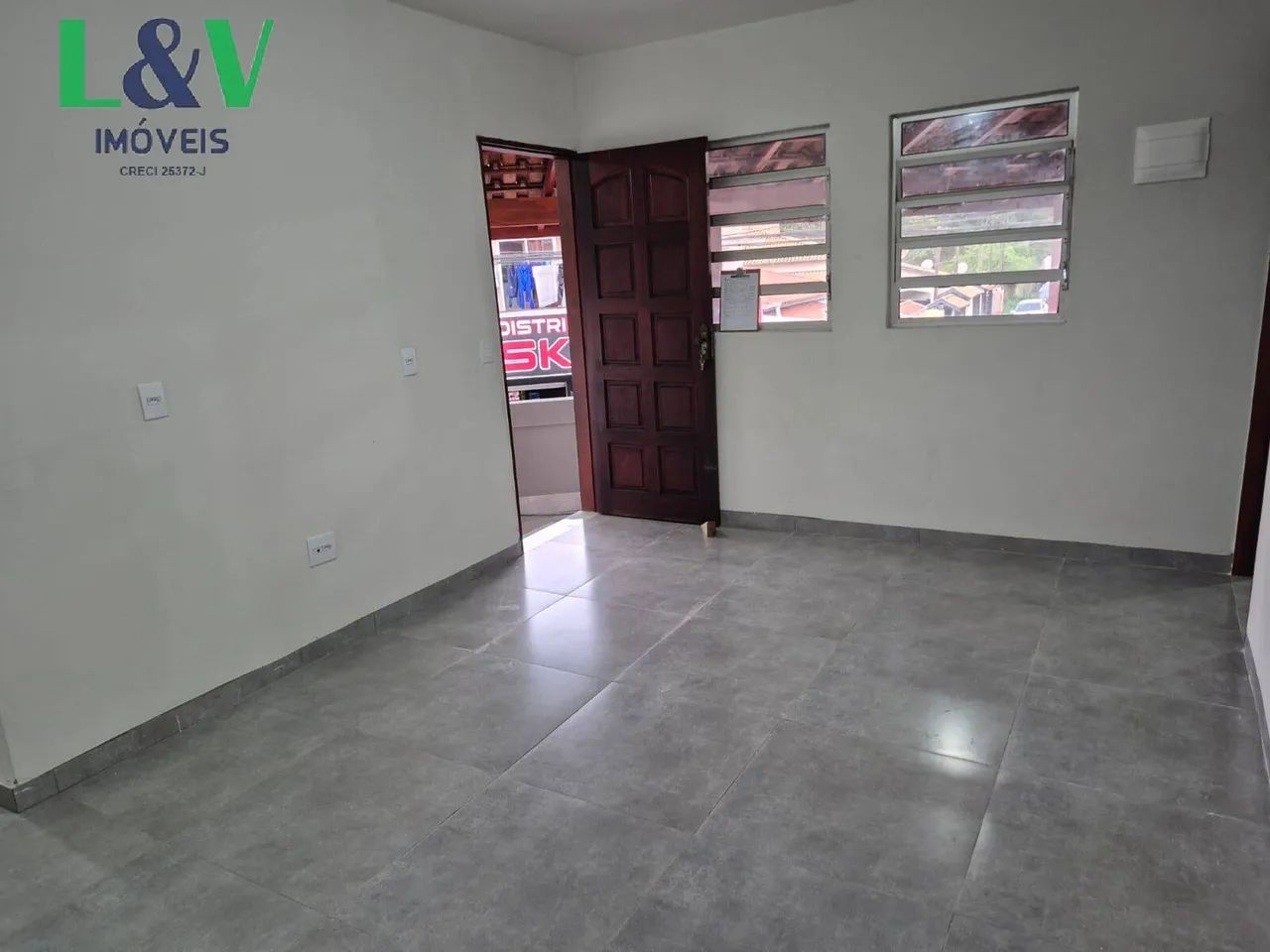Casa nova com 2 quartos disponível para locação
