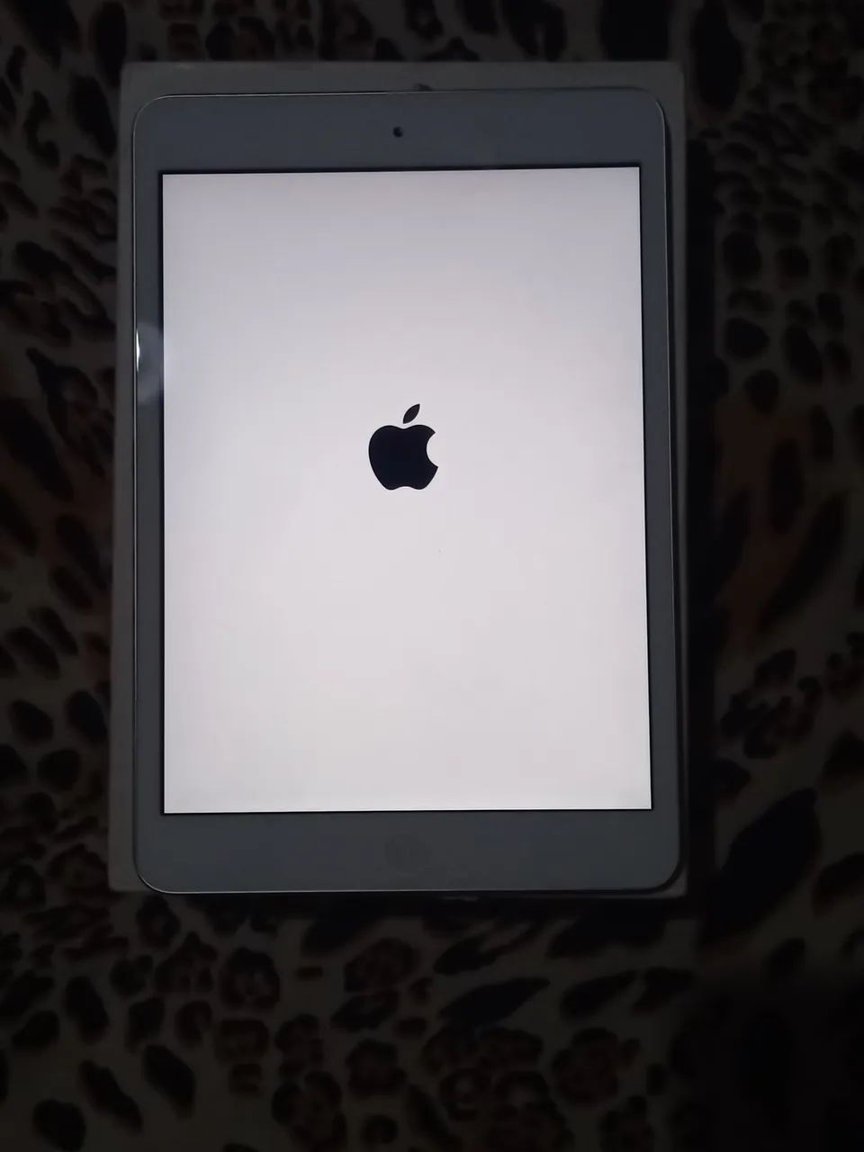  iPad Mini 2 32GB Prata Retina - Caixa e Carregador - Bem conservado 