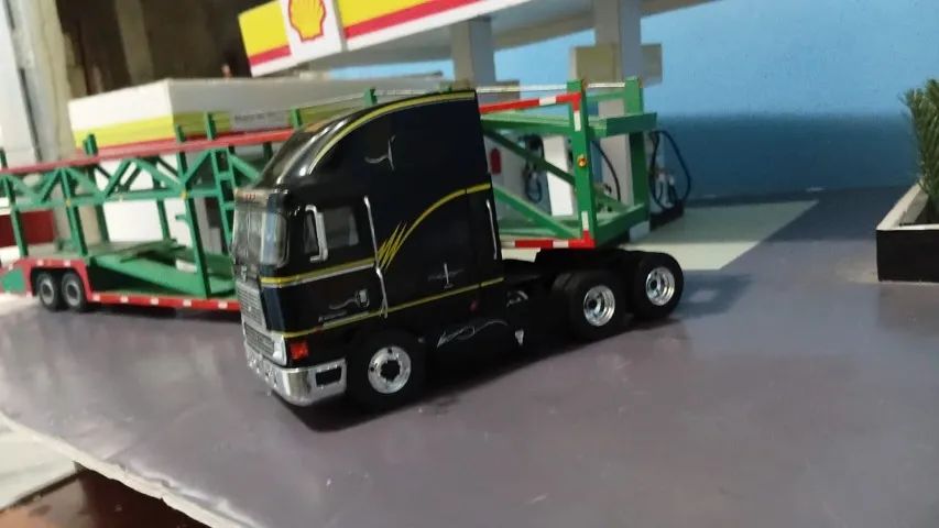 Miniatura caminhão International   ixo  1/43 - Foto 4