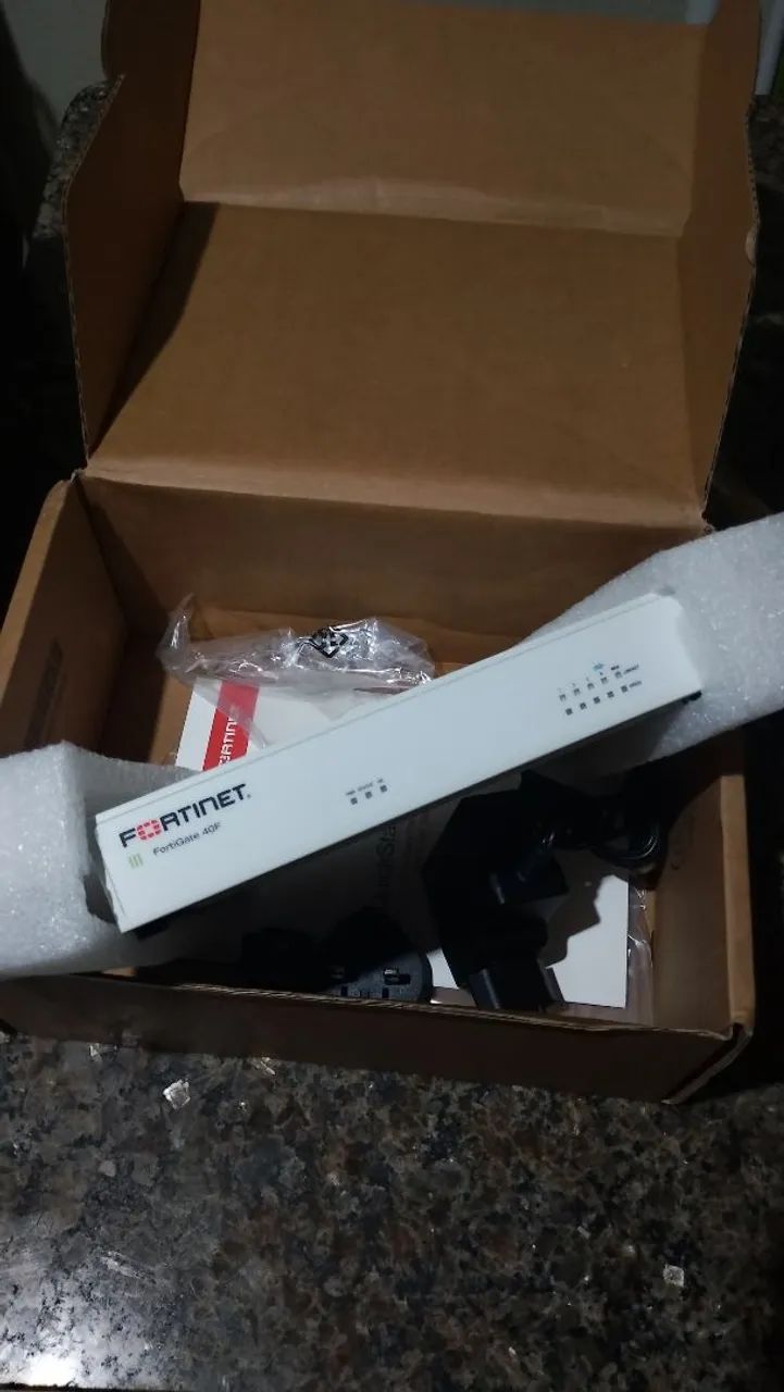 Cisco Fortigate 40F - Foto 2