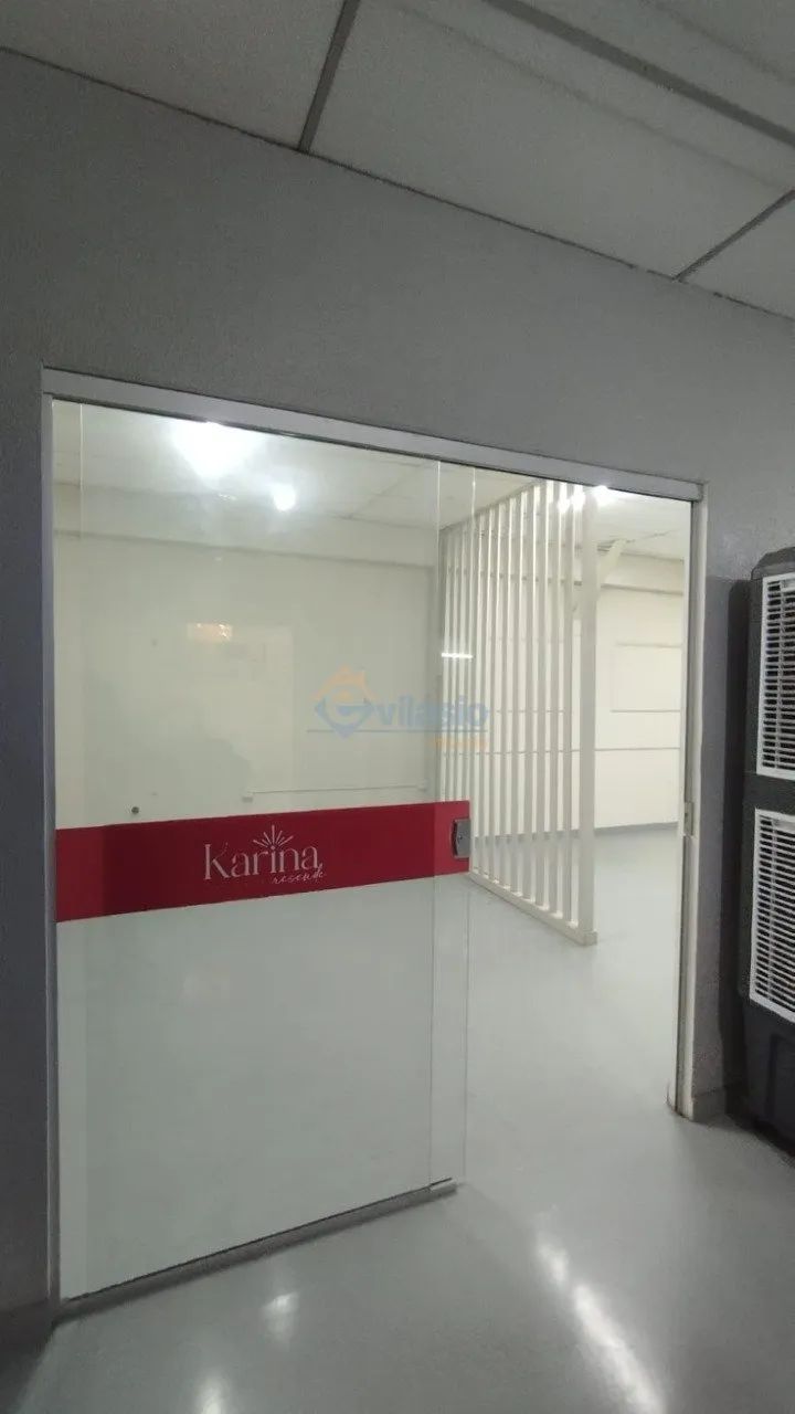EXCELENTE SALA AMPLA NA AV. SEBASTIÃO DE BRITO - Foto 4