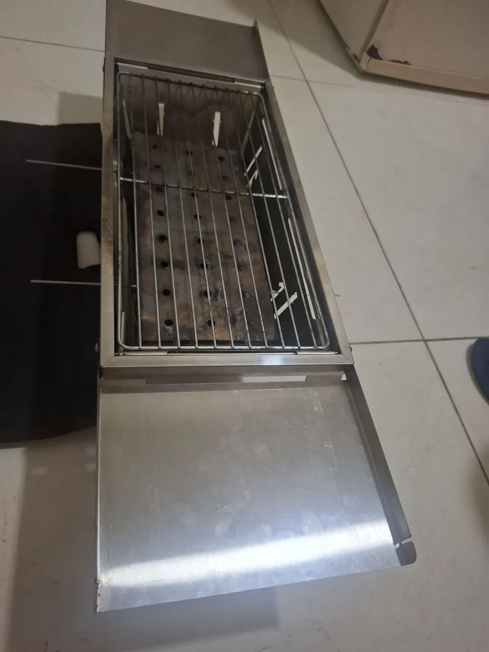 Churrasqueiro portátil de inox - Foto 2