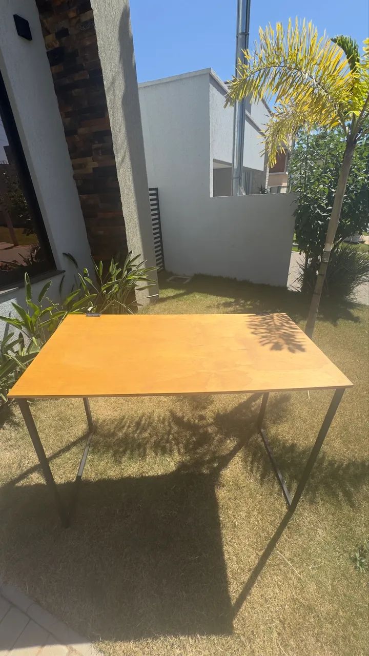 Vendo Mesa Dobrável de MDF e Alumínio  - Foto 4