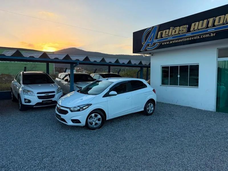 Chevrolet Onix Hatch LT 1.4 8V Flex Aut. 4P 2019 - Foto 3