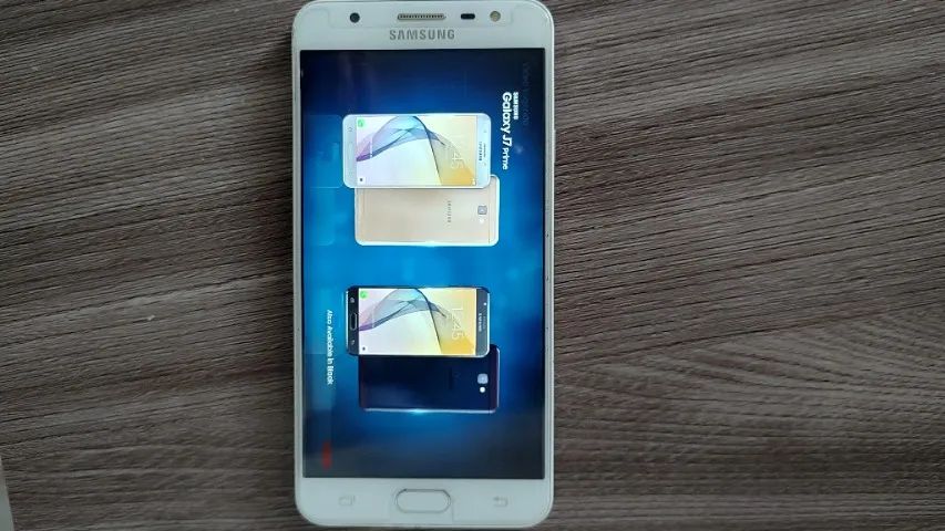 Vendo celular J7 Prime semi-novo.
