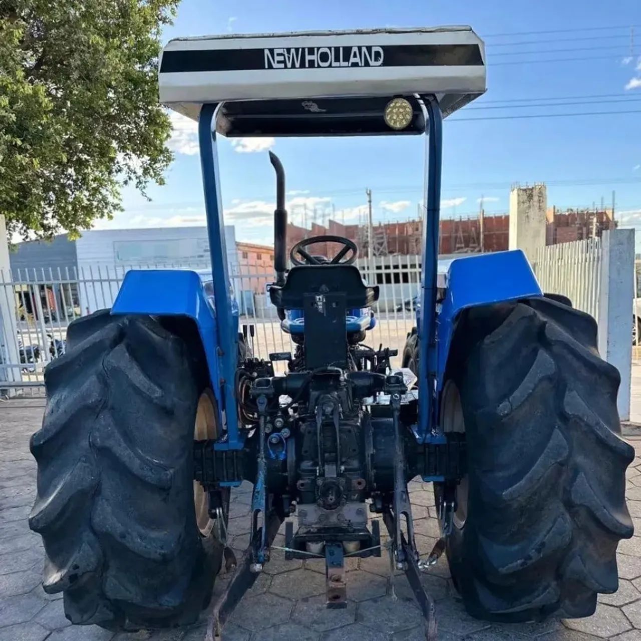 Trator New Holland 8030 - Foto 4