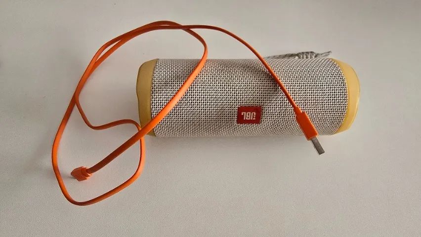 JBL Flip 4 original (usado)