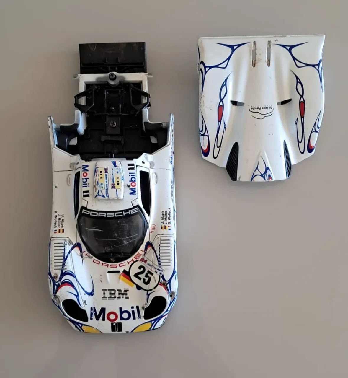 Maisto 1/18 ポルシェ 911 GT1 98　　8/14 Maisto - Porsche 911 GT1 (sem caixa) - 1/18 - HTC - MODELISMO