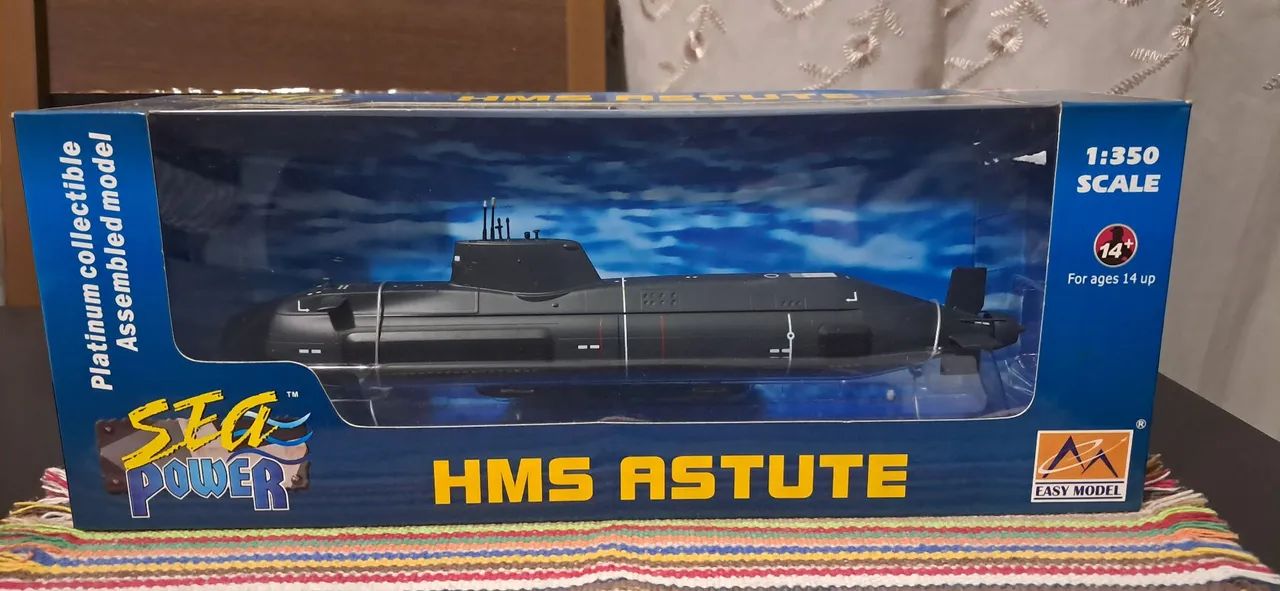Submarino inglês classe Astute 1/350 - Foto 2