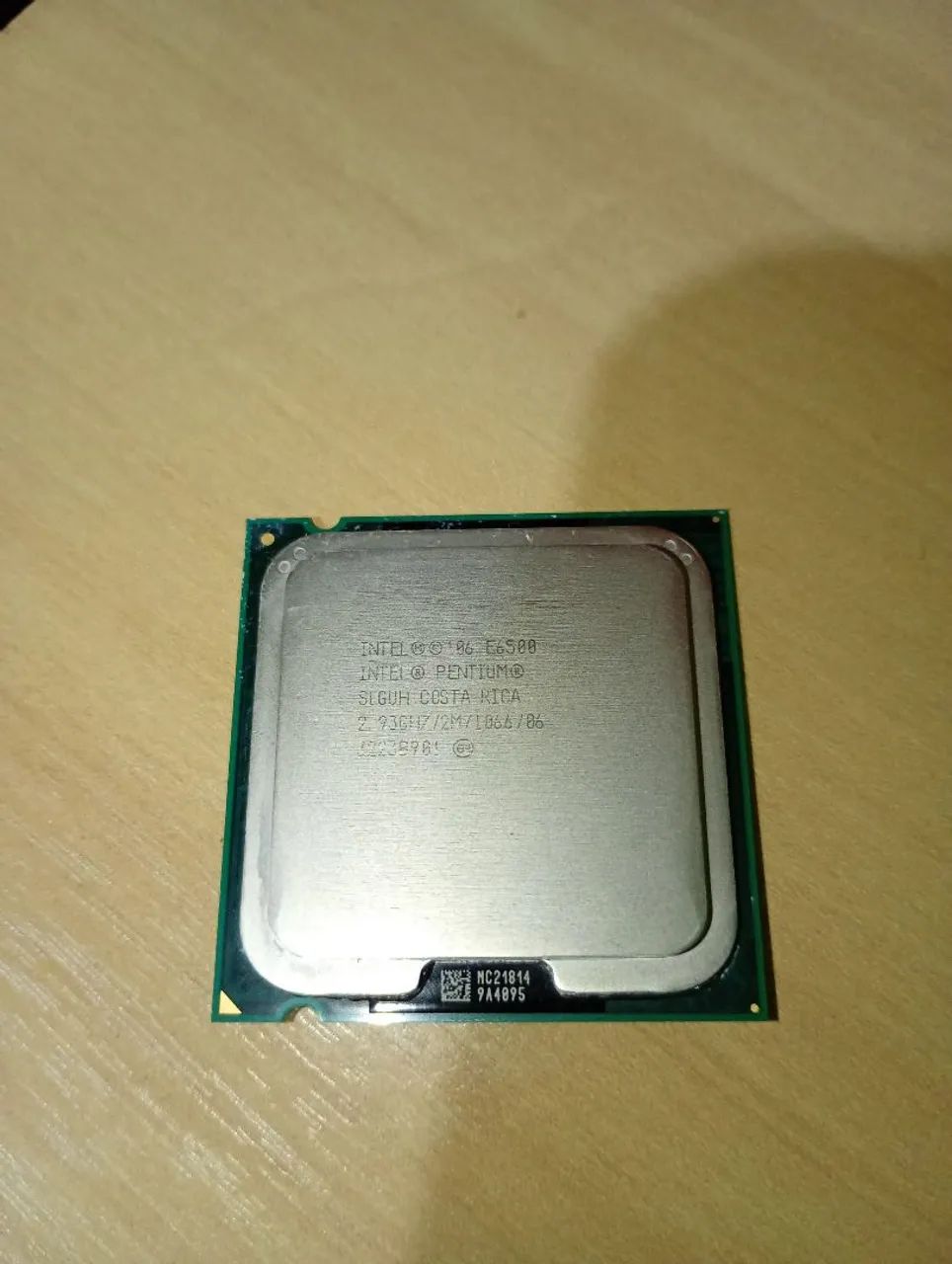 Intel Pentium Dual-Core E6500.