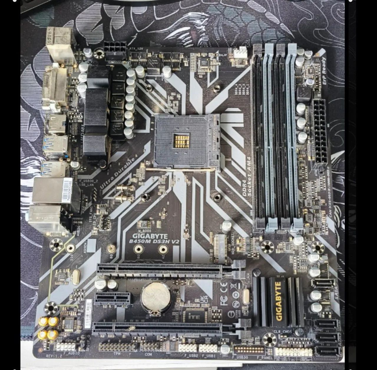 Placa mãe b450M gigabyte 
