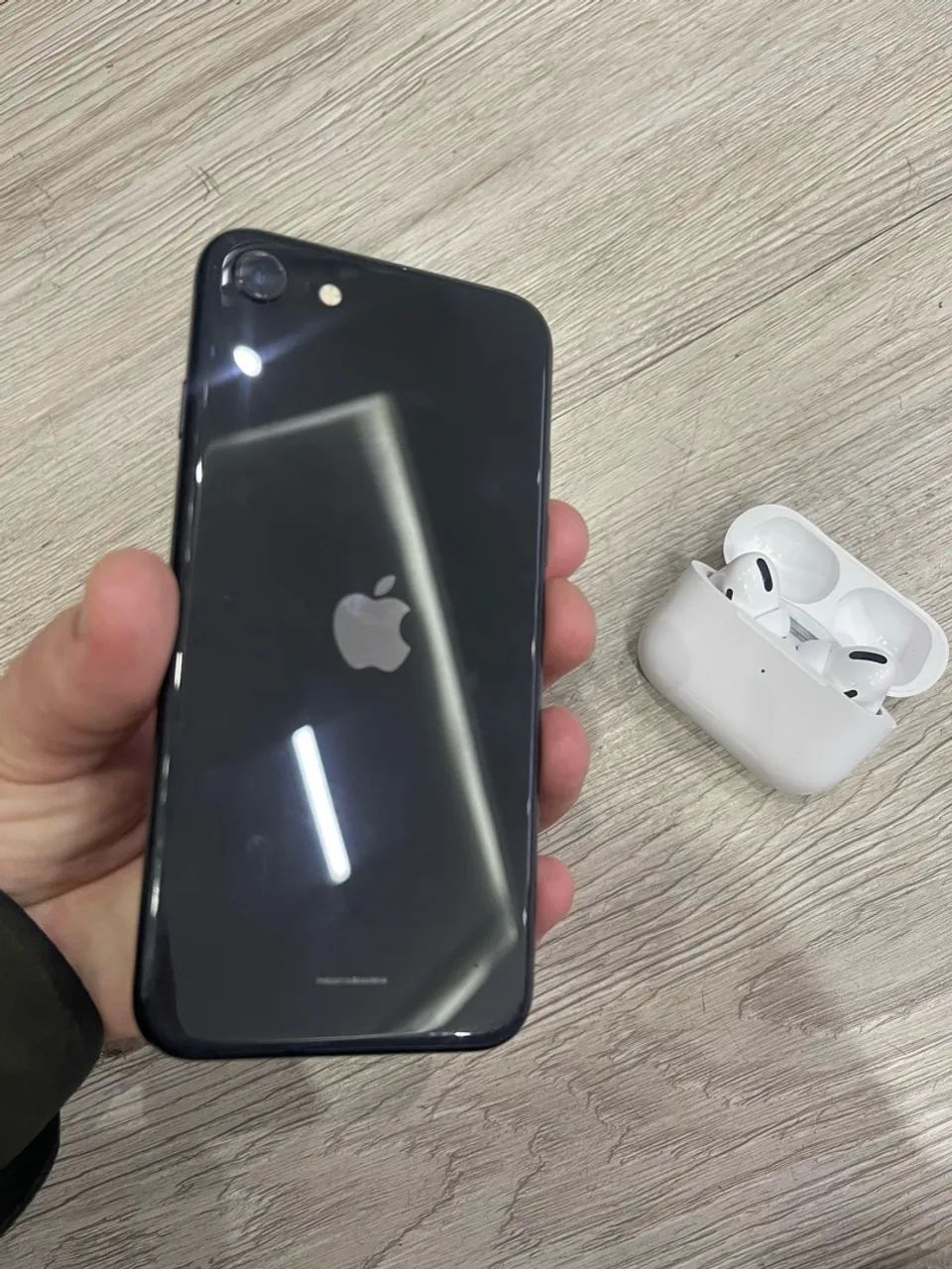 iPhone SE  (2 geração)+ Fone Bluetooth  - Foto 2