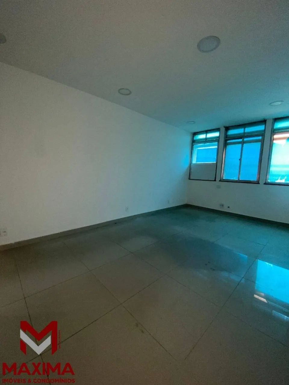 DUQUE DE CAXIAS - EXCELENTE SALA COMERCIAL NO EDIFÍCIO GLÓRIA - Foto 2