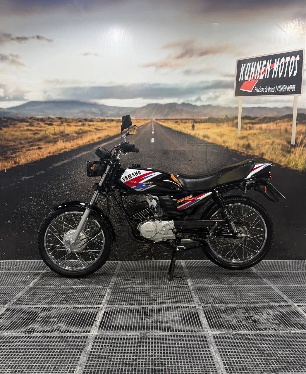 YAMAHA RD 135 1996 - Foto 3