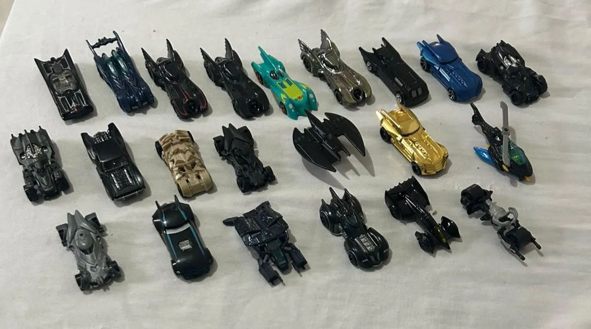COLEÇÃO CARRINHOS HOT WHEELS !!! - Foto 3