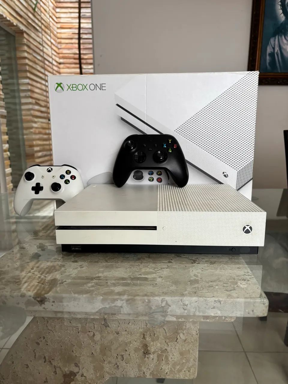 Xbox One S 1TB + 2 controles 